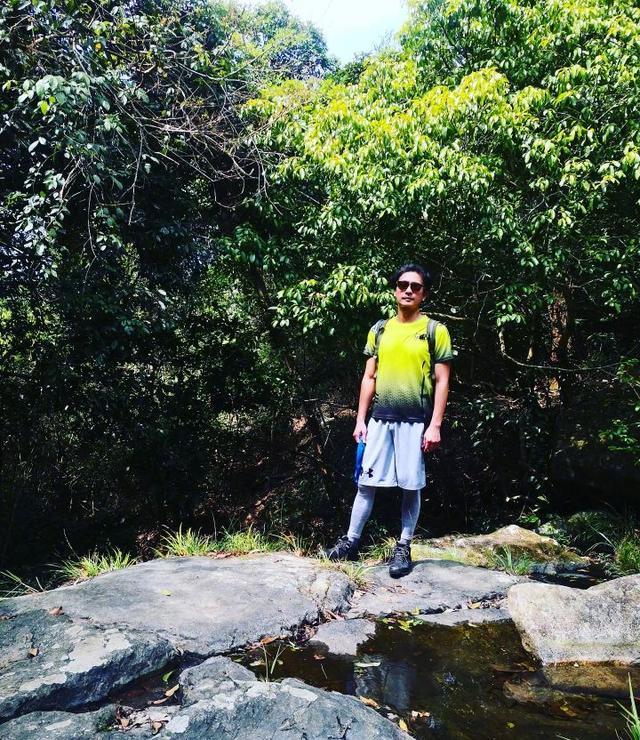 黄宗泽|黄宗泽被曝耍大牌？拍戏片场多次笑场，身旁工作人员一脸无奈