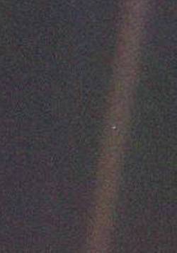 重新处理的"暗淡蓝点":旅行者一号最后一次回望的家园