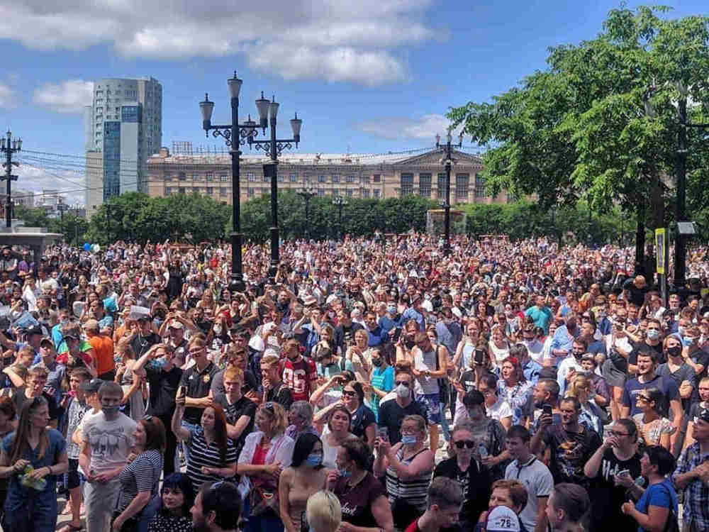 谢尔盖·富尔加尔|危机的前兆：俄自民党称，为拯救被捕州长，将脱离国家杜马