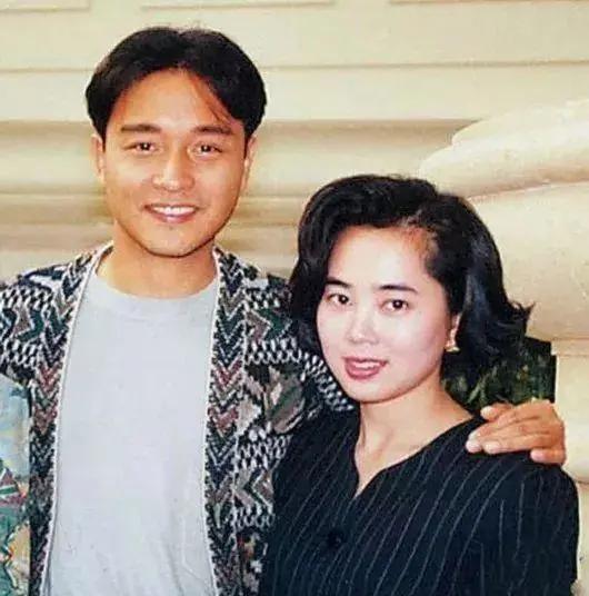 杨受成|杨受成为何出现在赌王家属私祭日？原来他们还有这样的故事