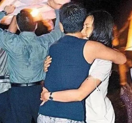 杨受成|杨受成为何出现在赌王家属私祭日？原来他们还有这样的故事