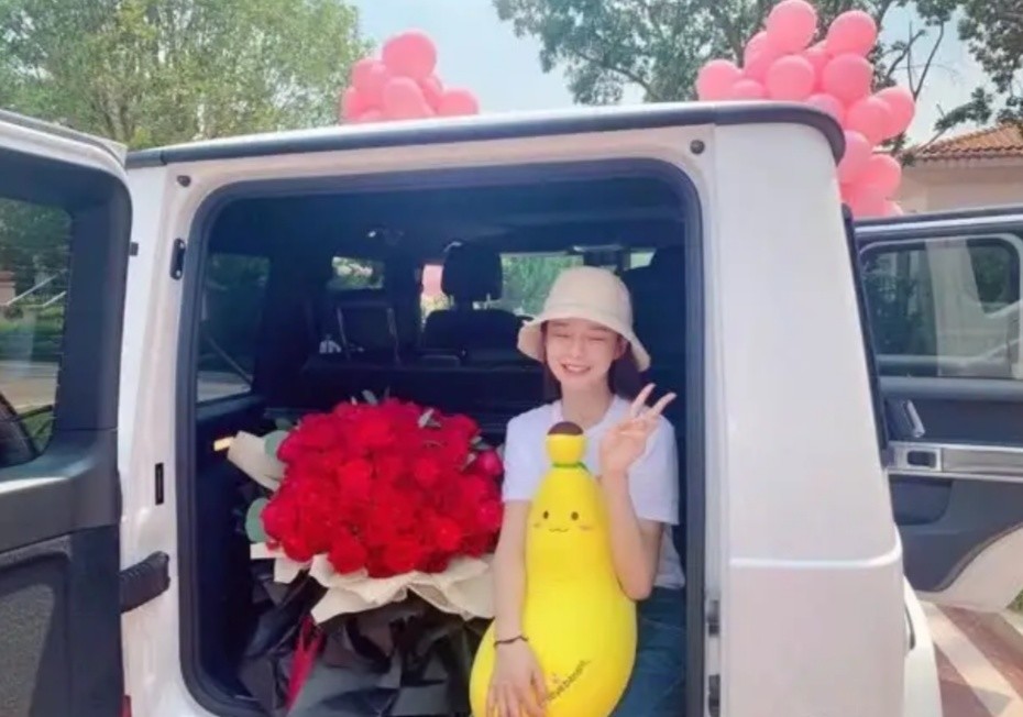 杜海涛|憨厚的杜海涛为何能成“明星群主”？背后实力不容小觑！