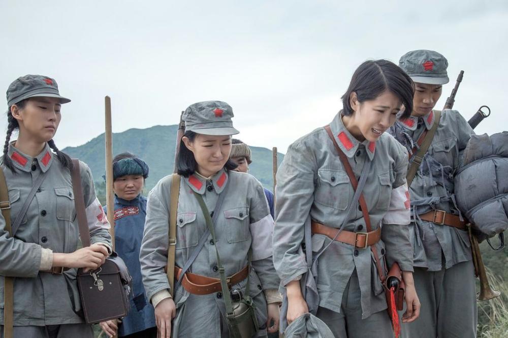 《半条被子》在江西于都首映成功,主演李凤鸣:我学到了正能量_腾讯