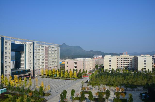 这所医科大学去年招3200人,今年扩招2080人,录取分数会降吗?