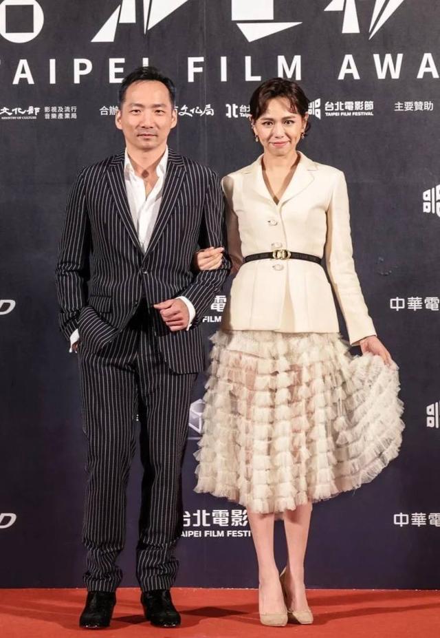 林志玲|大型下乡土味现场，林志玲肿柯震东星相全无，台北电影节红毯土爆