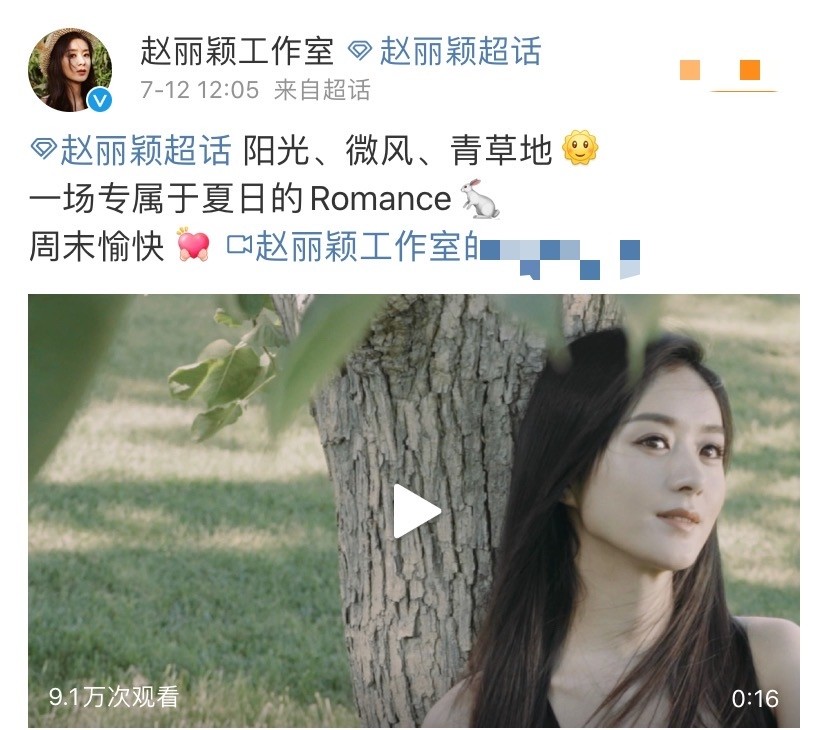 赵丽颖|赵丽颖穿无袖连衣裙秀肌肉，线条流畅显健康美，网友：最美辣妈