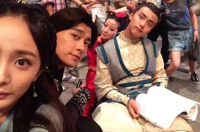 花千骨|影版《花千骨》终于官宣，女主比赵丽颖小6岁，但剧情仍不被看好