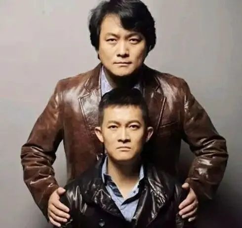 妻管严|他演了16年硬汉，却是娱乐圈出名的妻管严，演吻戏要汇报