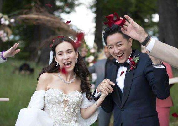 結婚堪比整容的明星夫妻韓庚依舊帥氣盧靖姍卻變了