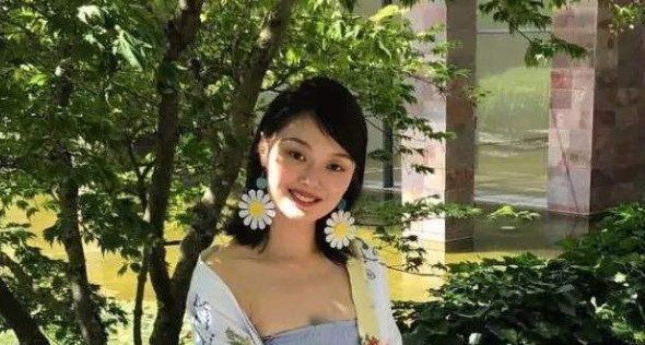 范冰冰|太假！艳压范冰冰、腿比超模还长！章子怡在她面前都是“大脸”？
