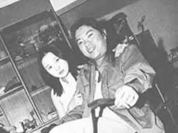 乘风破浪的姐姐|被爆插足、出轨，三段恋情均以失败告终，还被公司当成了摇钱树？