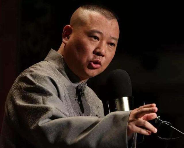 郭德纲|郭德纲说学逗唱样样精通，像他那样全面的徒弟，可惜已不在德云社