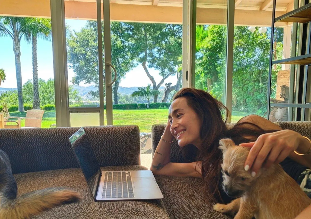 maggieq表白宁静身后别墅太抢镜明星海外豪宅都长啥样