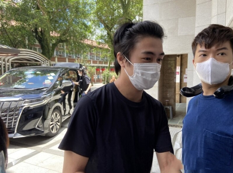 何超雄|赌王尾七！四房成员齐聚，何超雄需要人搀扶超可怜，窦骁再次现身