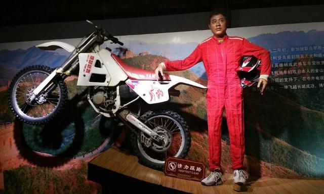 2003年柯受良突然离世网传他死于名模床上此女已结婚多年