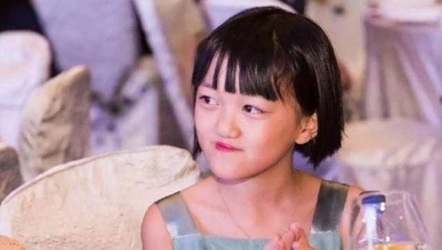 冯小刚女儿和王菲女儿同样是 兔唇 为什么2人颜值差别那么大 冯小刚 王菲 颜值 李嫣 冯思羽