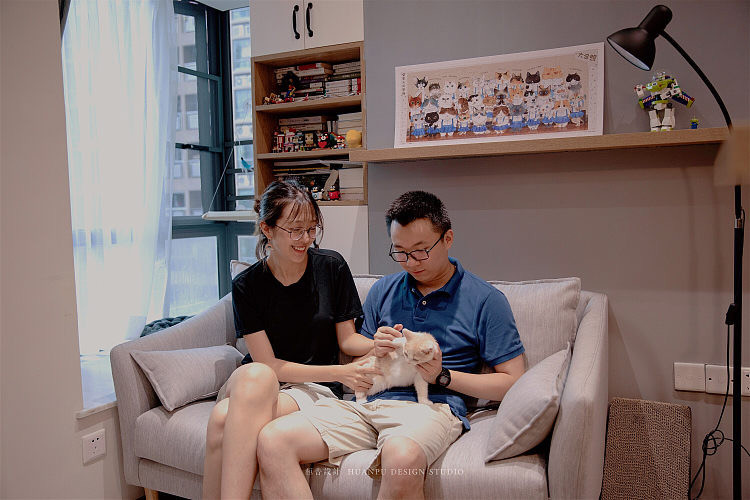 深圳小夫妻家中的精致场面:26㎡两人一猫的生活,堪比电影中场景_腾讯
