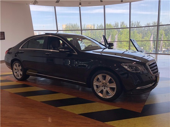 奔驰迈巴赫s450落地大概要多少钱明白这几点买车更有数