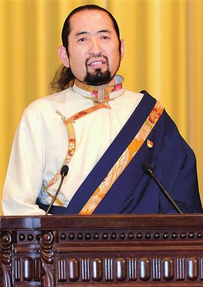 幽梦依稀还故里 山鹰相伴舞长途|山鹰|作家|文学|欧泽高|康巴