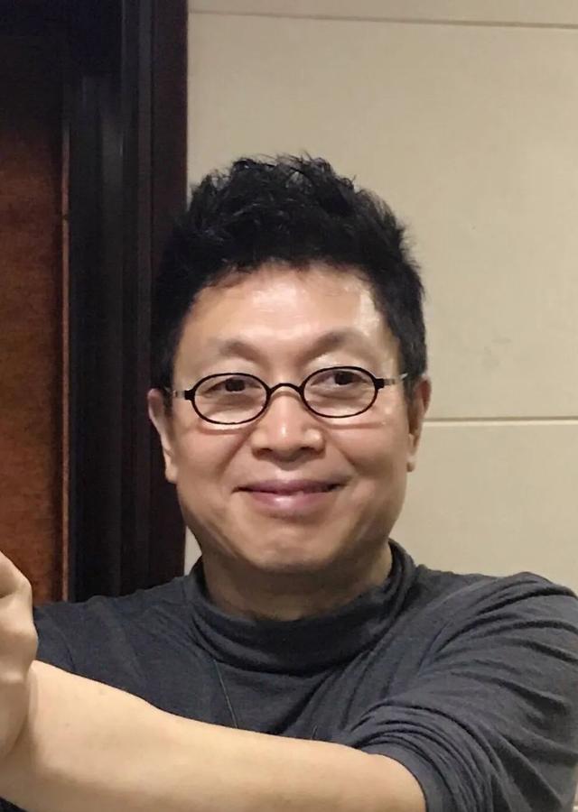 "老男孩"王为念两婚两离,前妻是小香玉,61岁活得出人意料