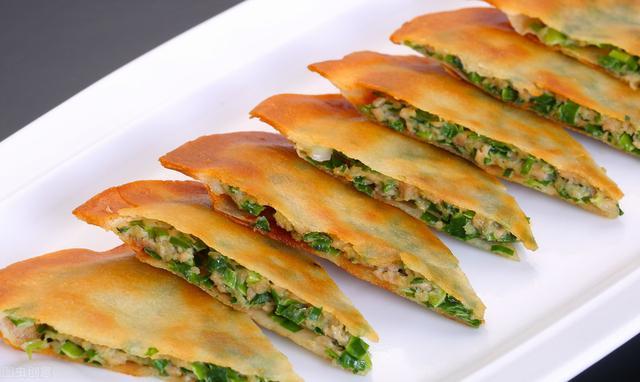 早餐吃什么,小暖为你准备了韭菜盒子,鲜肉小馄饨,你学会了?_腾讯新闻