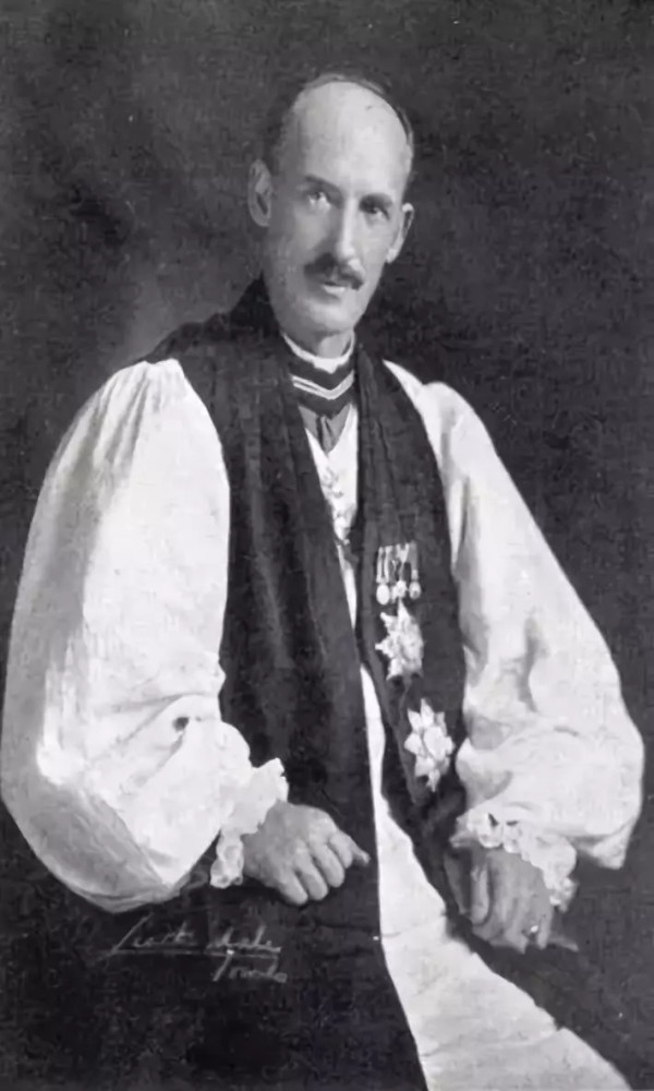 金村|这个村子，被外国人挖了6年，掘开8座大墓，盗走了数千件宝贝！