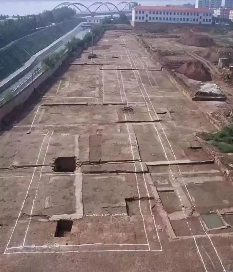 金村|这个村子，被外国人挖了6年，掘开8座大墓，盗走了数千件宝贝！