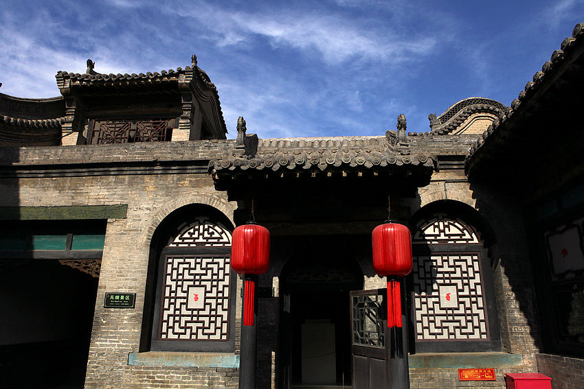 山西一座"巨无霸"豪宅,占地面积达25万平方米,户主姓"王"