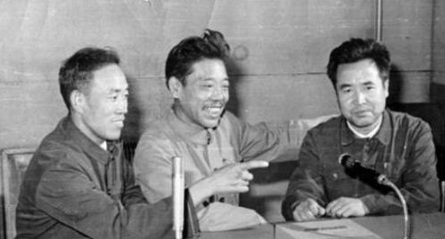 单田芳|单田芳：为报恩娶大8岁妻子，妻子去世，他情深义重决意不再娶