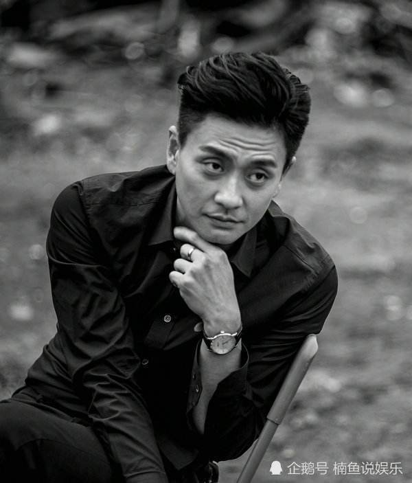 黑白滤镜最考验颜值,一个个褪去光鲜亮丽,留下的全是高级感