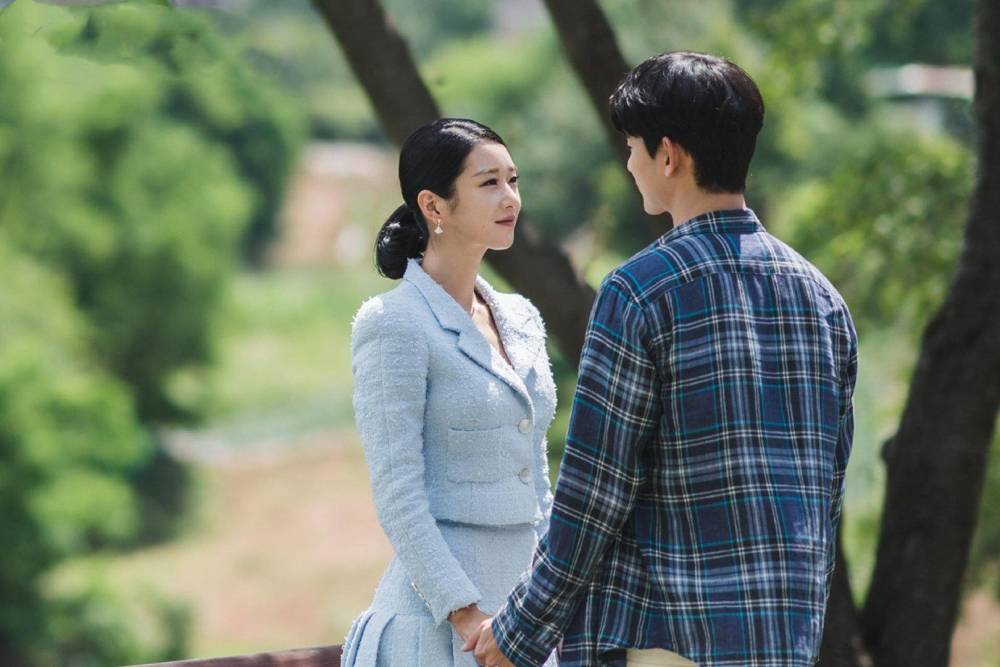 金秀贤|金秀贤新剧收视再下滑，男女主接吻后就分手，哥哥“黑化”成槽点