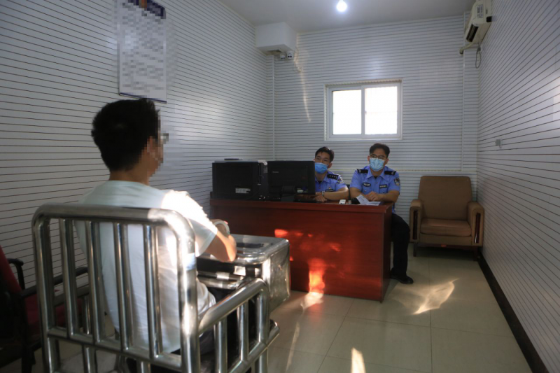 碰瓷|有人专门碰瓷公交车 警方一年半抓到9人