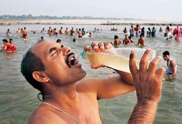 印度网友骄傲叫板我们都喝恒河水中国人敢喝黄河水