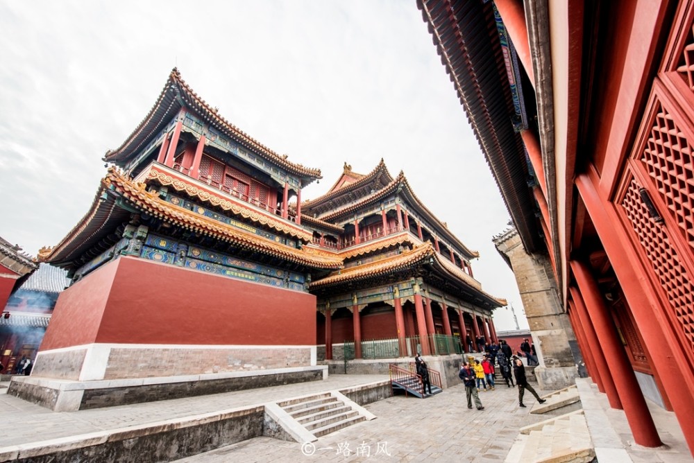 雍正|雍正登基前的豪华府邸，由康熙亲自赐建，没想到后来变成一座寺庙