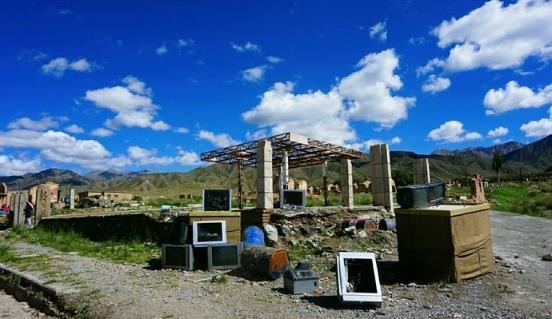 甘肃这处无人小镇,荒废30年无人问津,因一部电影跃升为网红景点_腾讯