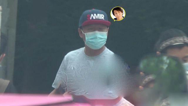 陈羽凡|陈羽凡现身白百何住所接儿子，啤酒肚明显，住偏远小区显落魄