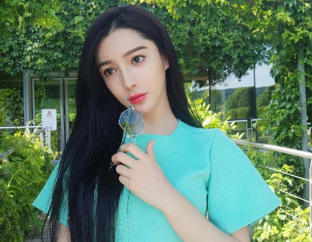 愿任娇在天堂没有痛苦,可以继续做自己喜欢的事业,依旧当演员.