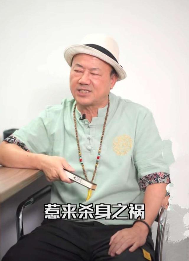 陈冠希|香港30年娱记爆料，陈冠希照片门后躲后备箱逃跑，还曾穿了防弹衣