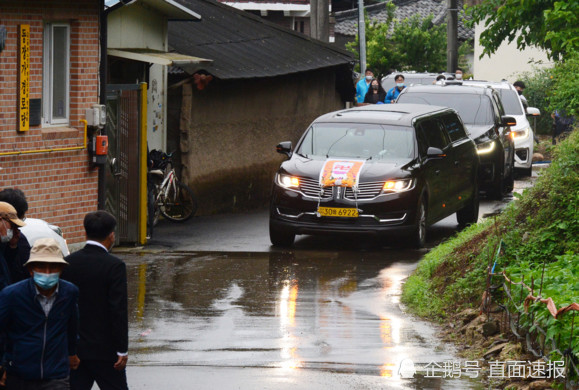 朴元淳|首尔市长朴元淳回老家入土 大批支持者汇集现场送最后一程
