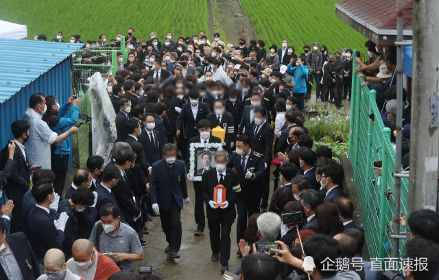 朴元淳|首尔市长朴元淳回老家入土 大批支持者汇集现场送最后一程