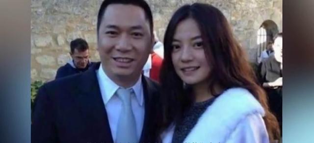 赵薇|真的离了？赵薇删除黄有龙有关动态，嫁入豪门如今传婚变