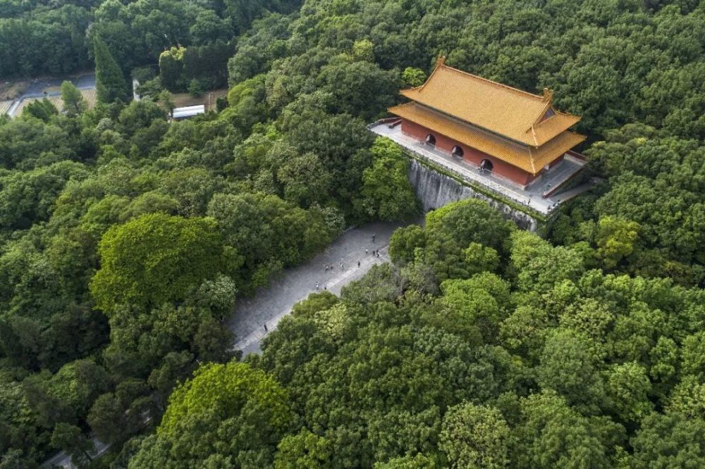 螭吻|屋脊上的千年守望，读懂孝陵神兽