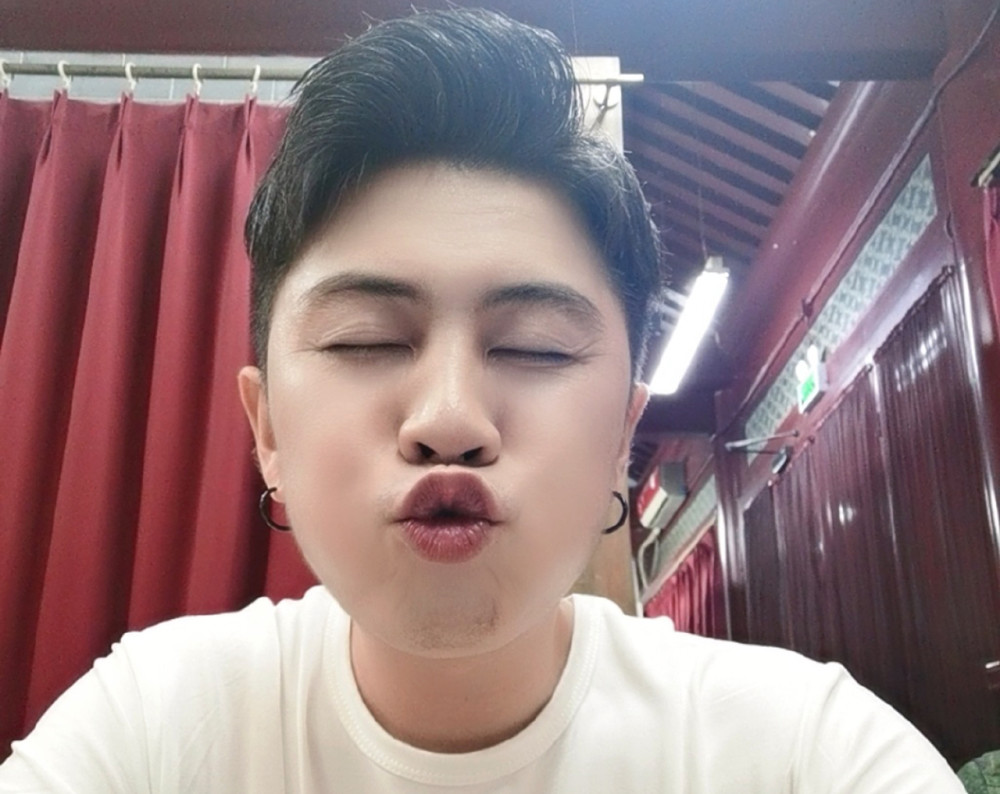 赵本山|赵本山最“烦人”徒弟做慈善，戏里戏外两个样，估计要重点培养了