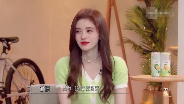 鞠婧祎|鞠婧祎生图翻车？矮小瘦弱侧面宛如火柴人，“五五分”身材又被嘲