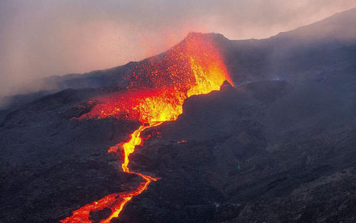 地球|2020灾难不断，是我们的地球生病了嘛？还是地球生气了呢？