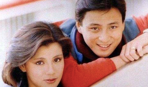 翁美玲|2013年，翁美玲外国男友放话：“她自杀，我一点都不感觉意外！”