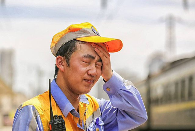 玉米|一年中最热高温来袭，玉米受害可能绝收，农民该咋应对？