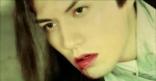 朱一龙|《重启》朱一龙又吐血，战损妆最好看的八位男演员，这三位成反面教材