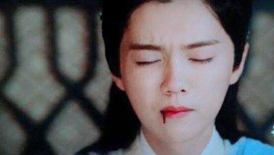 朱一龙|《重启》朱一龙又吐血，战损妆最好看的八位男演员，这三位成反面教材