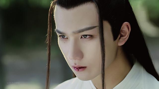 朱一龙|《重启》朱一龙又吐血，战损妆最好看的八位男演员，这三位成反面教材